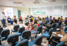 Oficina “Vozes do SUS” fortalece comunicação popular e uso estratégico do rádio em defesa da democracia